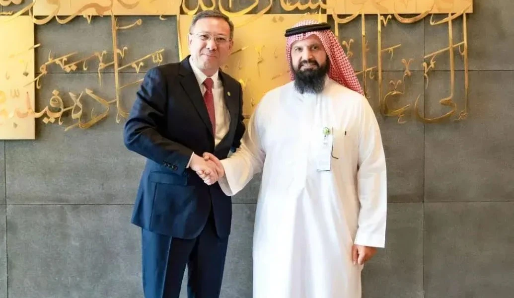 Ni Zhen Meets with Nasser Al-Qahtani, Saudi Arabia’s Assistant Minister of Energy