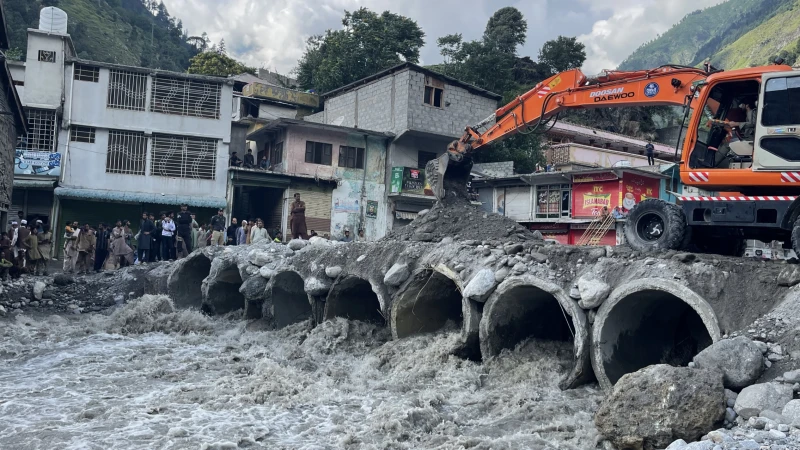 Suki Kinari Hydropower Project Actively Participated in the Emergent Repairs of Roads and Bridges in Areas Affated by Floods in Pakistan