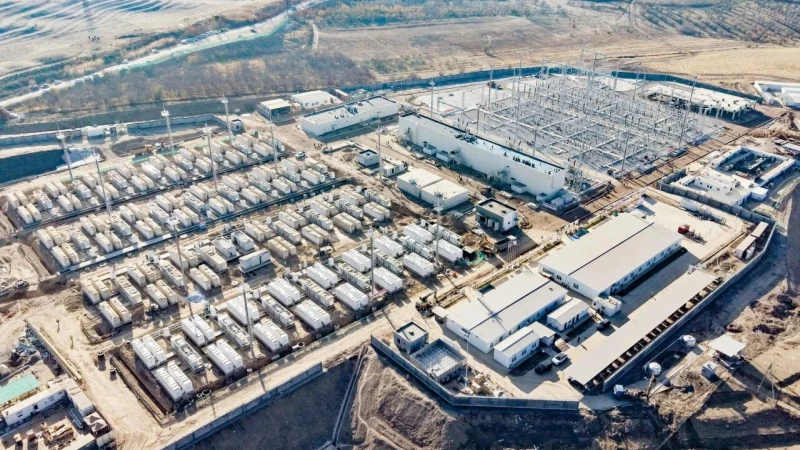 Maior Projeto de Armazenamento de Energia Eletroquímica da Ásia Central Conecta-se pela Primeira Vez à Rede